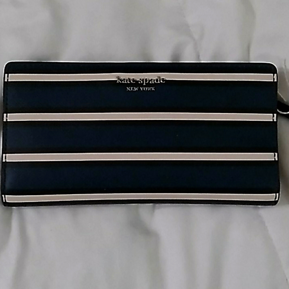 COPY - NEW KATE SPADE WALLET
